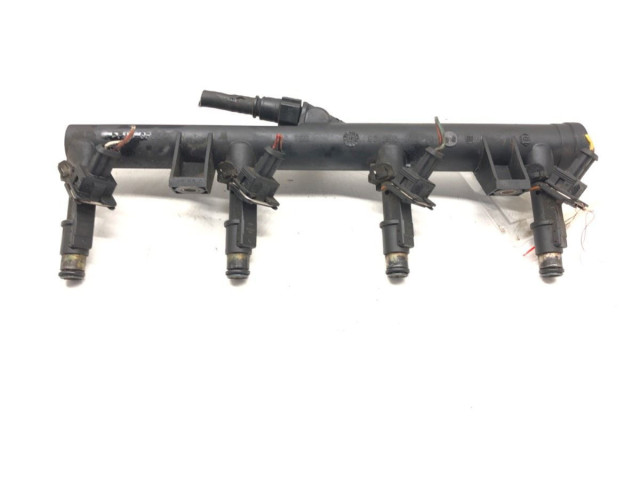 Vstřikovací lišta 01F004A Peugeot 607