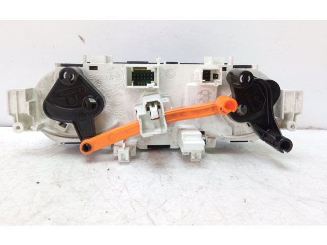 Блок управления климат-контролем 96722483ZD   Peugeot 2008 I