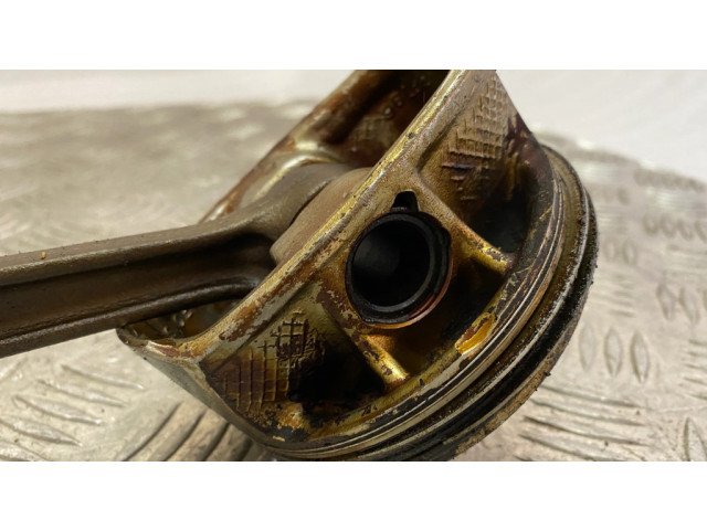 Píst 372AC, S102 Chrysler Pacifica pro benzínový motor 3.6