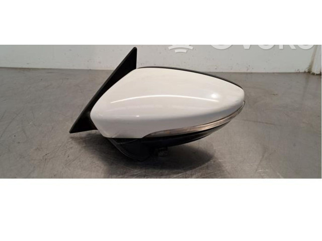 Зеркало электрическое Volkswagen Beetle A5 2011 - 2018 года