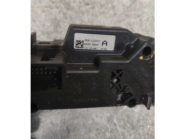 Форсунка 96811335XT    Citroen C4 I Picasso   