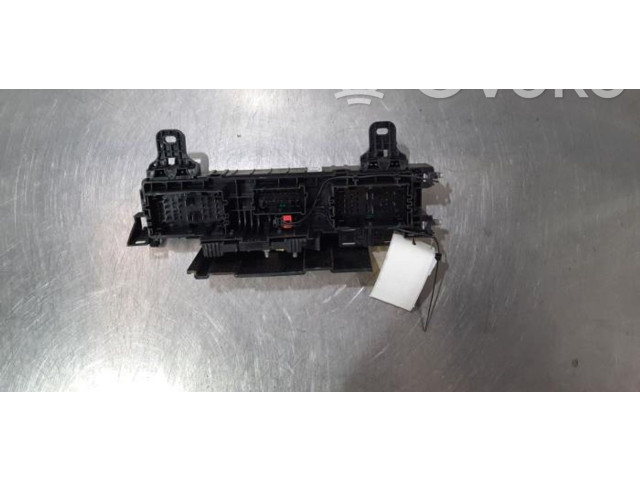 Pojistková skříňka 103440600C Tela Model S 2016