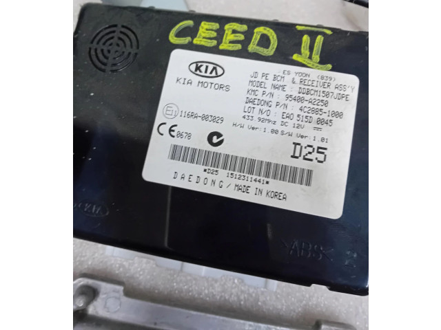 Блок управления двигателем Блок управления KIA Ceed