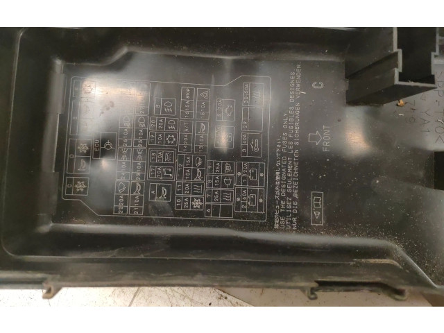 Pojistková skříňka YA1719 Mitsubishi Pajero 2000