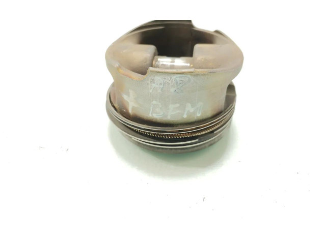 Píst    Audi A8 S8 D3 4E    BFM 