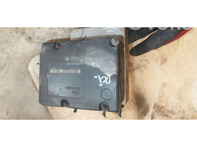 Блок АБС 1J0907379Q Skoda Octavia Mk1 (1U) 1996 - 2004 года