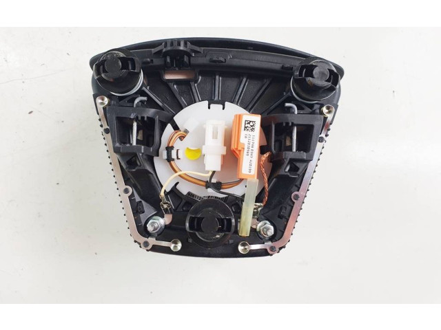 Подушка безопасности водителя P31332820, 34116424A   Volvo V70
