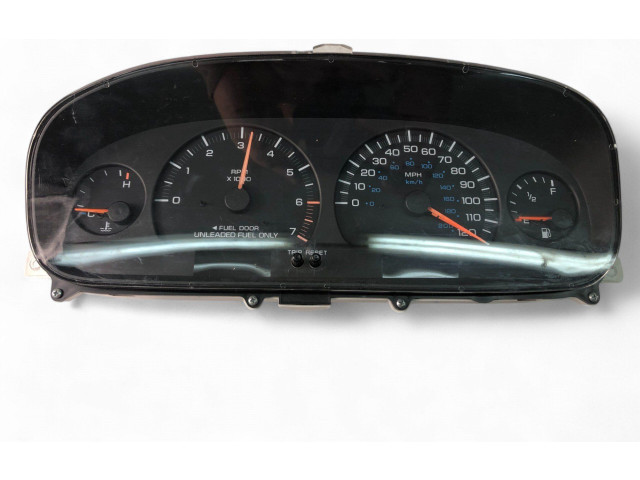 Панель приборов P04685620   Chrysler Town & Country III       