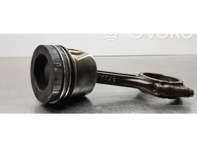 Píst 04L107065A001, 04L105401A   Seat Leon (5F)    CRL 