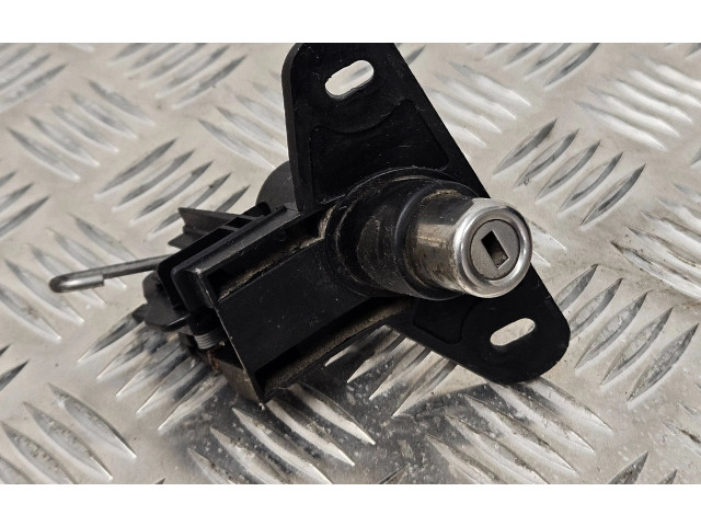 Zámek zadních dveří Opel Zafira A 2005