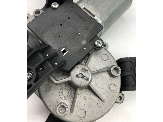 Моторчик заднего дворника 13256917 Opel Astra J