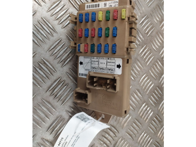 Блок предохранителей LB100603B, LB100603B   Subaru Forester SG    