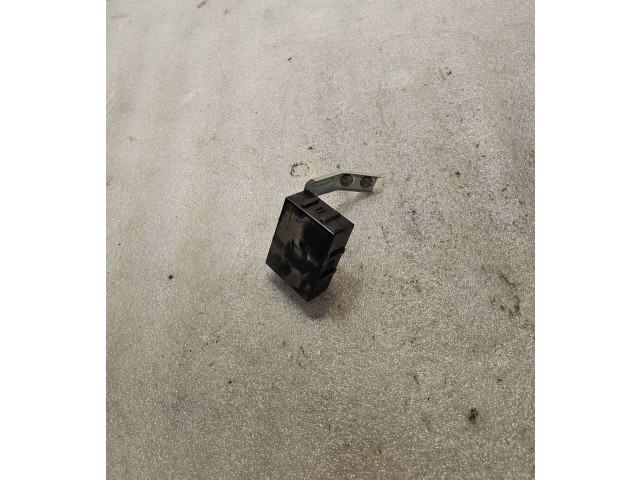 Блок управления 88035FC010, 8F09053K Subaru Forester SF