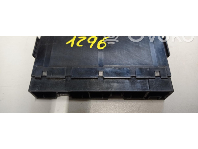 Pojistková skříňka 72818506 Suzuk Grand Vitara I 2006