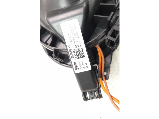 Вентилятор печки 2Q1820021A Skoda Scala