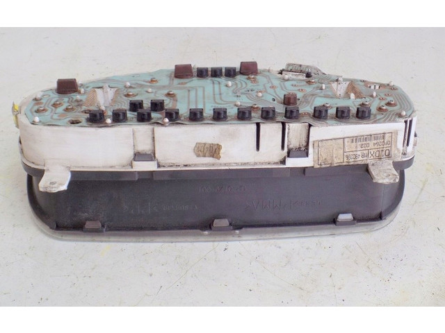 Панель приборов MR480266 Mitsubishi Carisma