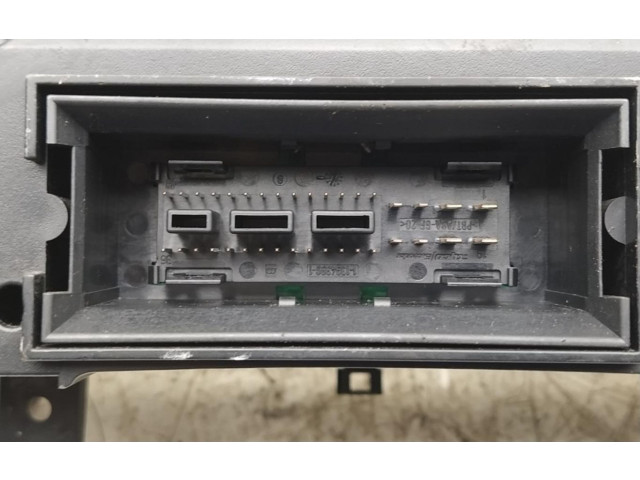 Панель приборов 1T0920863A Volkswagen Caddy