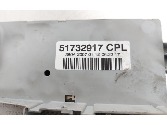 Блок предохранителей 51732917, 51732917 Fiat Idea