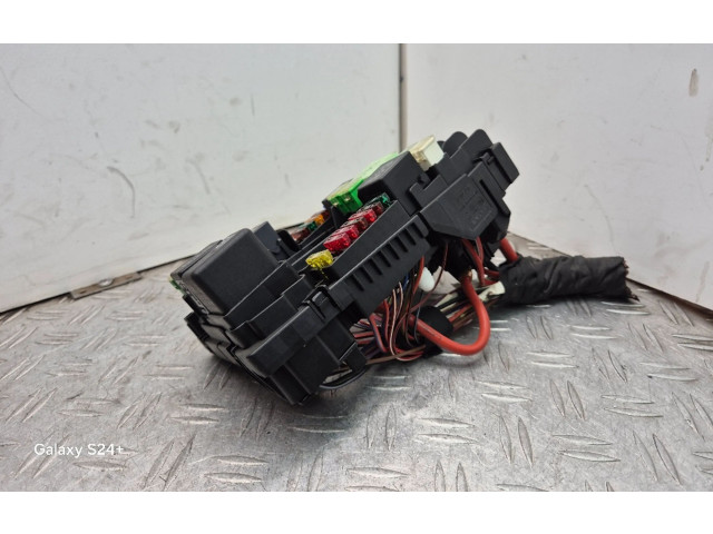 Блок предохранителей 5Q0937125B   Skoda Octavia Mk3 (5E)    