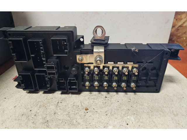 Блок предохранителей  9452993, 518323118   Volvo V70    