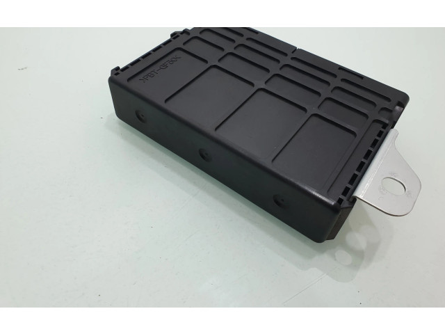 Блок управления коробкой передач 8631A261, G1T32774H Mitsubishi Pajero