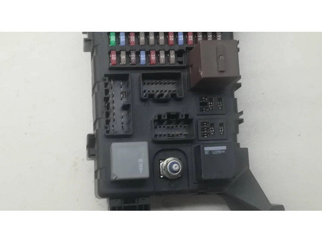 Блок предохранителей 1S7T14A301CC Ford Mondeo Mk III