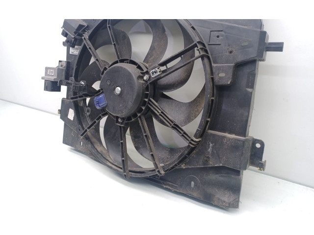 Вентилятор радиатора 214818009R Dacia Sandero