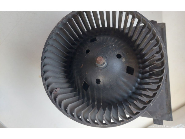 Вентилятор печки    8d1819021b   Volkswagen PASSAT B2