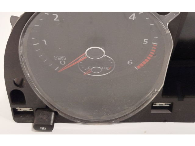 Přístrojová deska Volkswagen Passat Alltrack 2009 3C8920870E