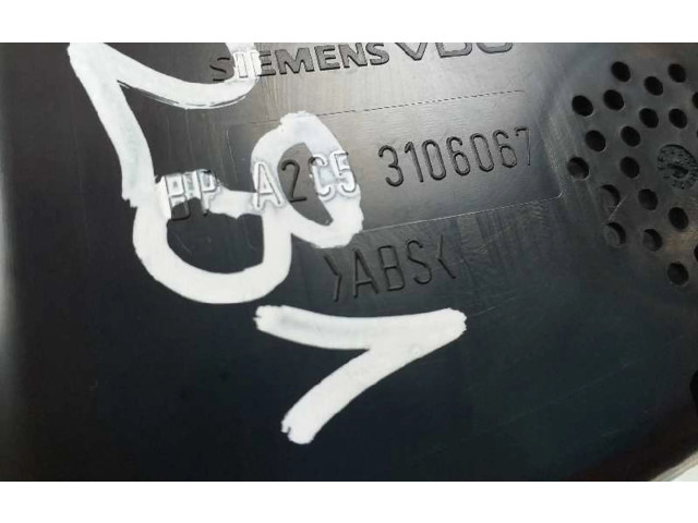 Přístrojová deska Volkswagen Passat Alltrack 2005 A2C53106067