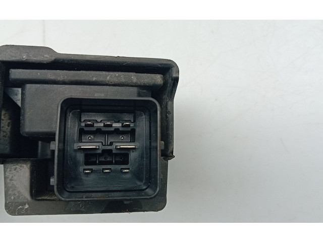 Руль Peugeot 2008 I  2013 - 2019 года 9801808680      