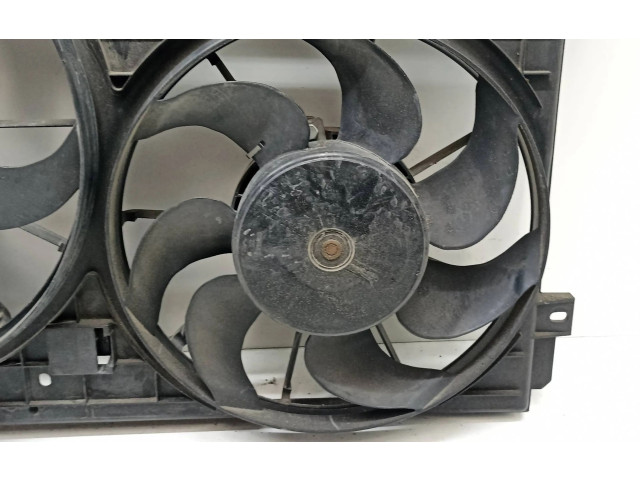 Вентилятор радиатора 1KM121205 Volkswagen Jetta VI