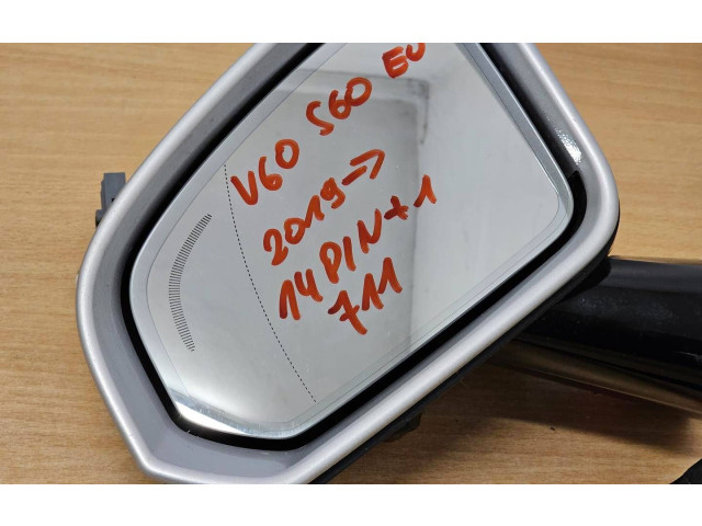 Зеркало электрическое Volvo S60 2018 - года