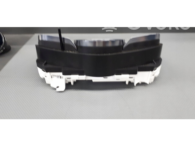 Панель приборов Q6DL8VA   Mazda CX-3       