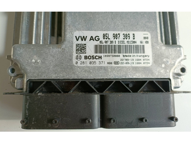 Блок управления двигателя 05L907309B, 0281035371   Skoda Superb B8 (3V)