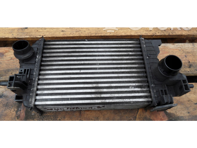 Интеркулер  13283253, 560961104   Opel Meriva B 