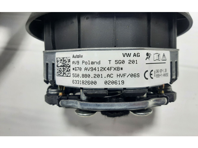 Руль Volkswagen Caddy  2015 - 2020 года 5G0419091, 5G0880201AC      