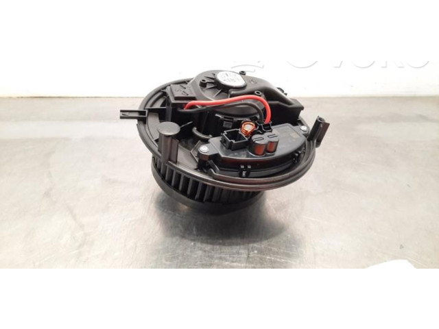 Вентилятор печки 5Q1819021E Audi Q3 F3