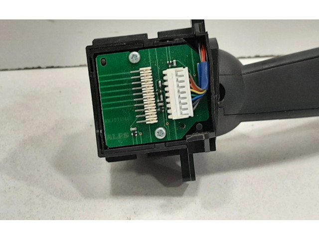 Ручка стеклоочистителей 31264353, J6R3A   Volvo V70