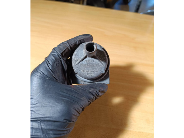 Vstřikovací lišta 0280140124 BMW 5 E39 pro naftový motor 2.0