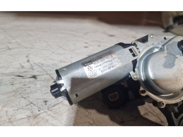 Моторчик заднего дворника 8L0955711B    Audi A6 S6 C5 4B