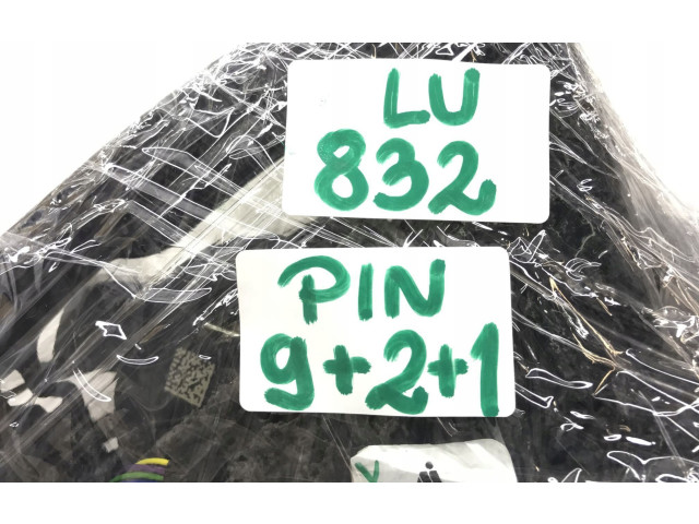 Zpětné zrcátko  Volkswagen Tiguan 2013  5NB857501BG  