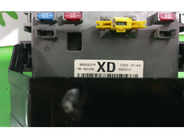 Блок предохранителей 96826374   Chevrolet Chevy Van      