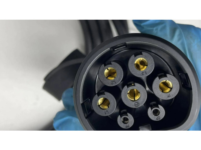 Кабель для зарядки электромобилей