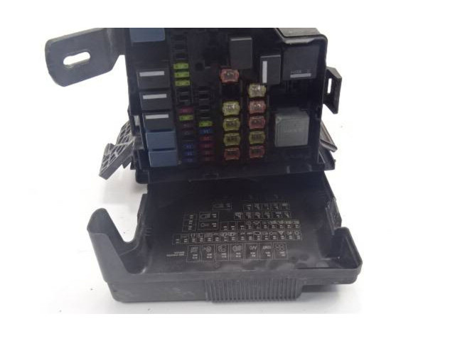 Pojistková skříňka Ford Fiesta 2010