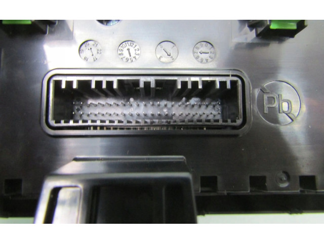 Блок управления климат-контролем 97250J7043   KIA Xceed