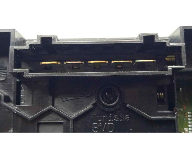 Модуль блока управления кондиционером 6V0820045A   Skoda Fabia Mk3 (NJ)