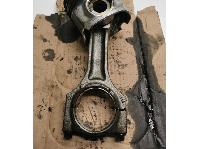 Поршень 8598757 BMW X3 G01