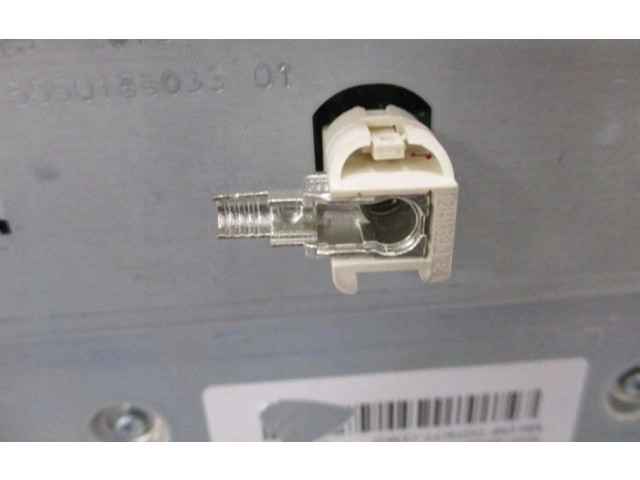 Экран/ дисплей / маленький экран 9828418380 Peugeot 5008 II