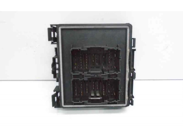 Pojistková skříňka 2424459, 2424459 Ford Fiesta 2019